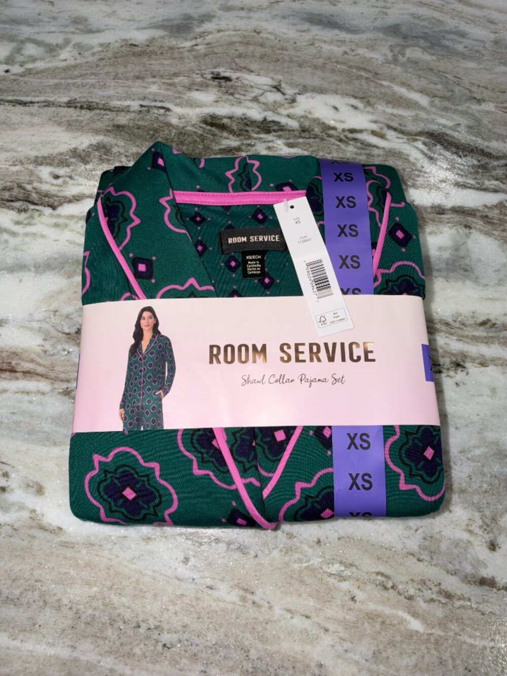 NWT Room Service Women's 2 Piece Shawl Collar Pajama Set, Green, Small